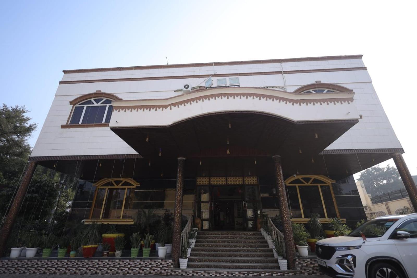 Hotel Sheetal Regency,Near Janambhumi Mathura Zewnętrze zdjęcie