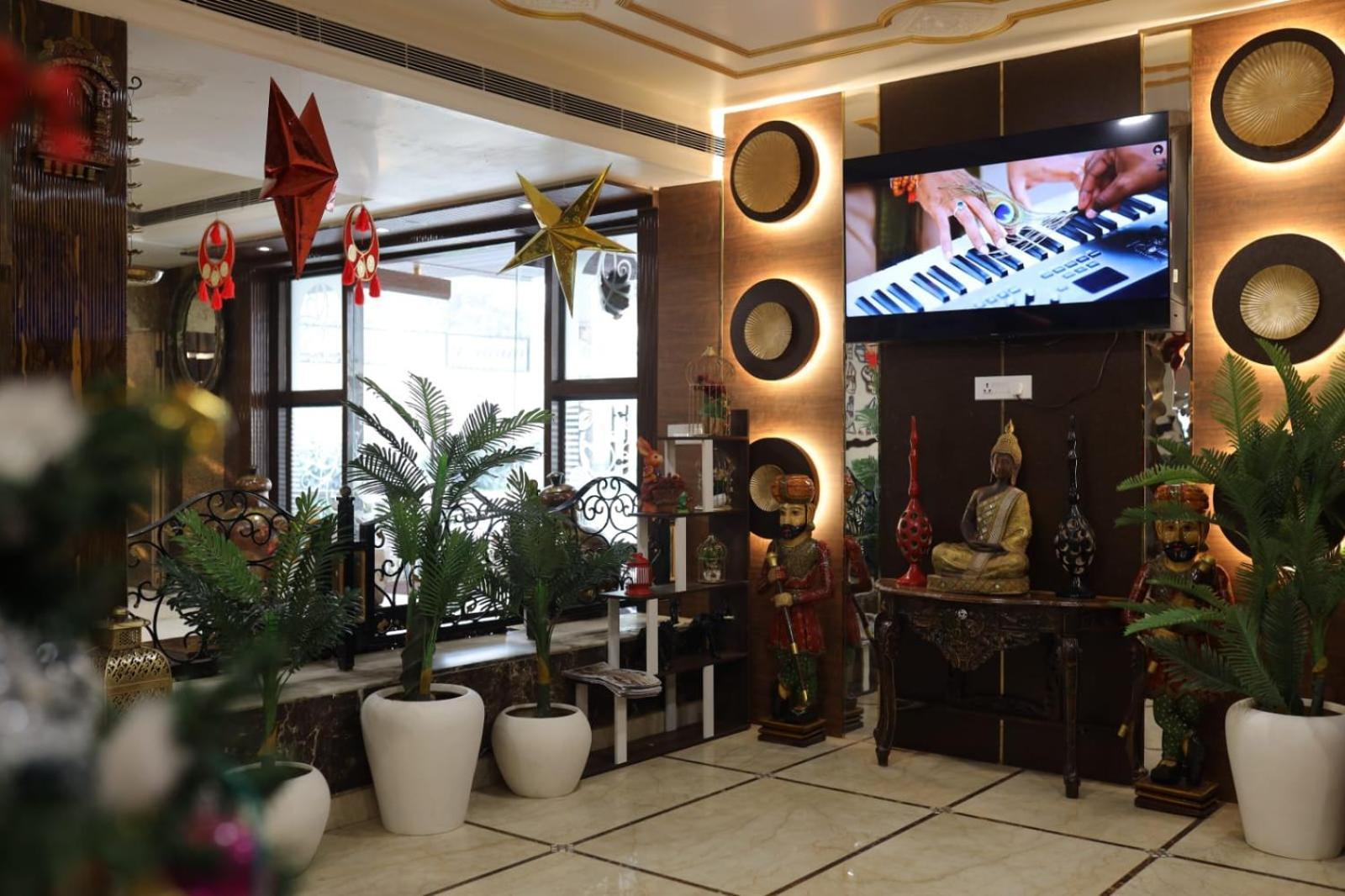 Hotel Sheetal Regency,Near Janambhumi Mathura Zewnętrze zdjęcie
