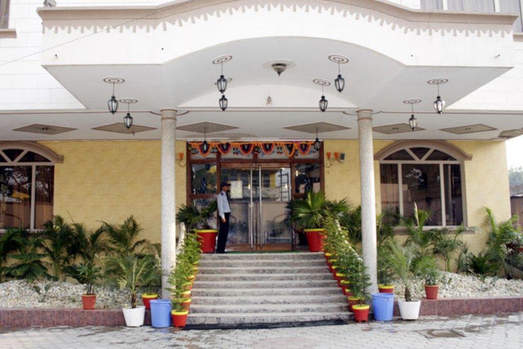 Hotel Sheetal Regency,Near Janambhumi Mathura Zewnętrze zdjęcie